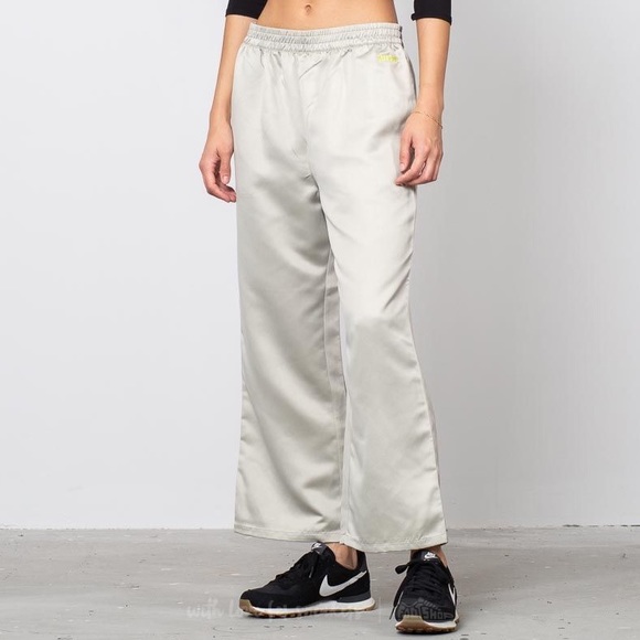 🔥🔥STUSSY - SATIN BOMBER CROP TRACK SUIT🔥🔥 - Picture 7 of 8